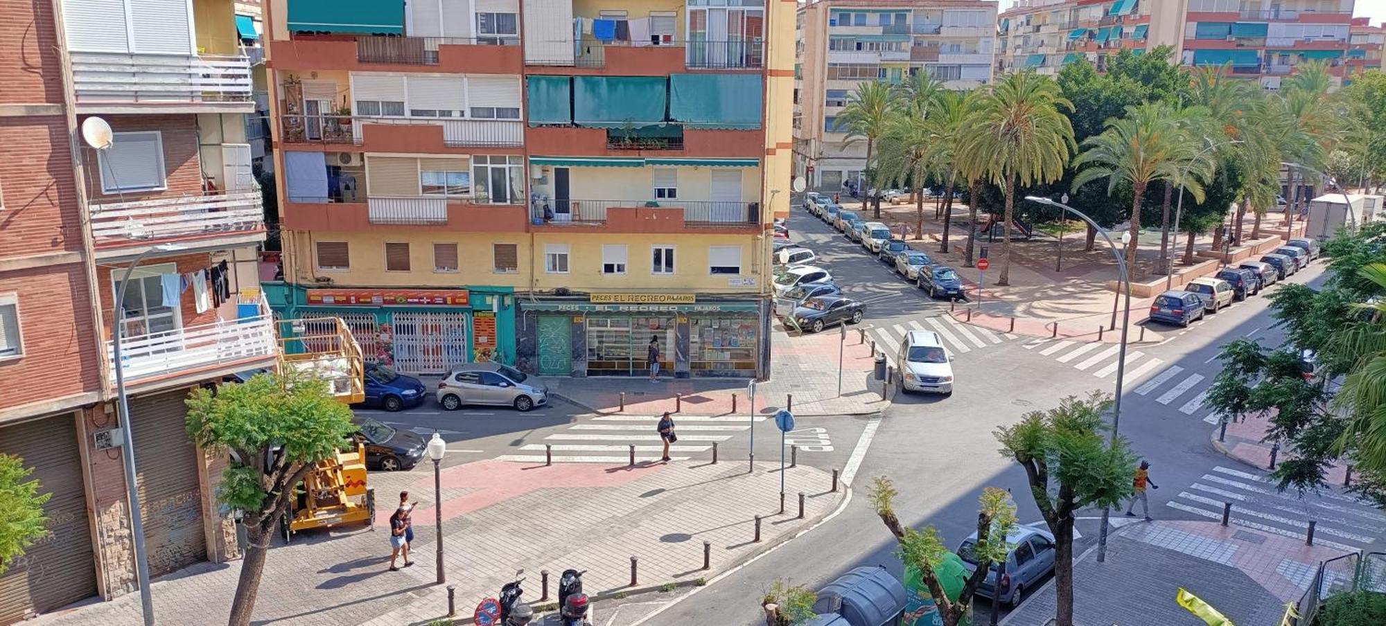 Visitando A Mijail Apartment Alicante Bagian luar foto